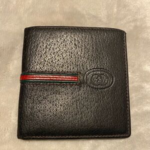 Gucci Men’s Bifold wallet